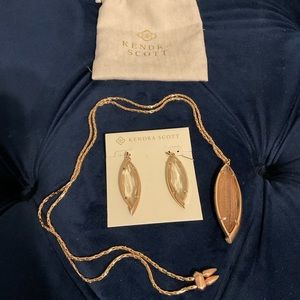 Necklace & earrings set
